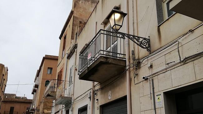 Castelvetrano, nel corso principale luci spente di sera ed accese di giorno. Cosa Succede?
