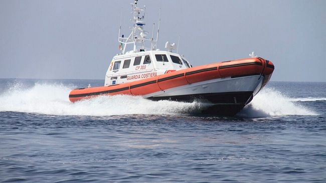 Marettimo: Guardia Costiera salva uomo con emergenza medica