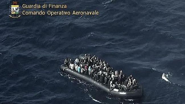 Mazara, tentativo di sbarco di migranti. Intercettati a 25 miglia a bordo di un gommone