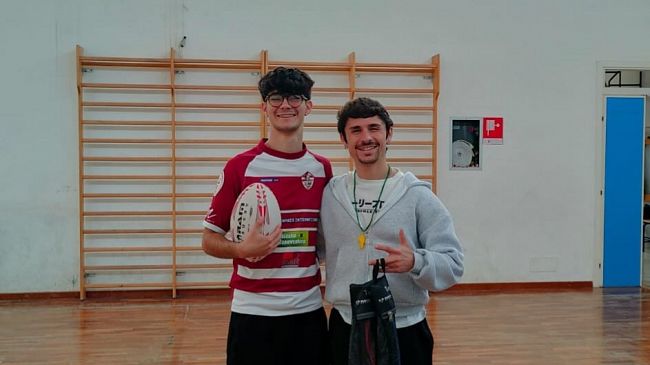 il-trapani-rugby-consegna-alla-scuola-ciaccio-montalto-i-kit-per-il-progetto-scuola-attiva-junior