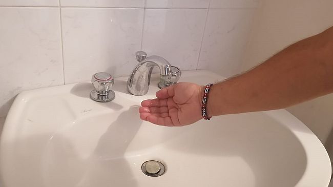 Mazara, adesso è vero allarme: manca l’acqua in tutta la città. Cittadini infuriati