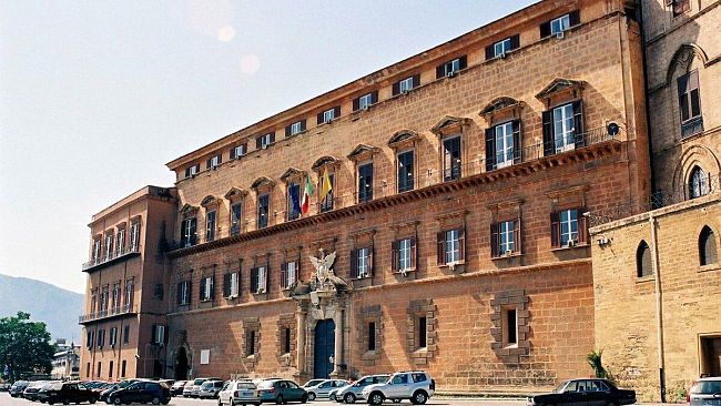 Nuovo rinvio per le elezioni provinciali. Approvata legge all’Ars che rinvia tutto all’autunno