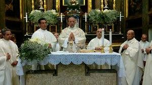 Celebrati nel santuario dell’Addolorata i trent’anni di sacerdozio di padre Pino Maniscalco, gia’ parroco di san Leonardo e attuale cappellano militare a Birgi