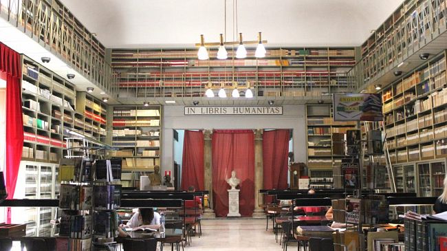 Umido sui tetti, la Biblioteca Fardelliana chiude per manutenzione