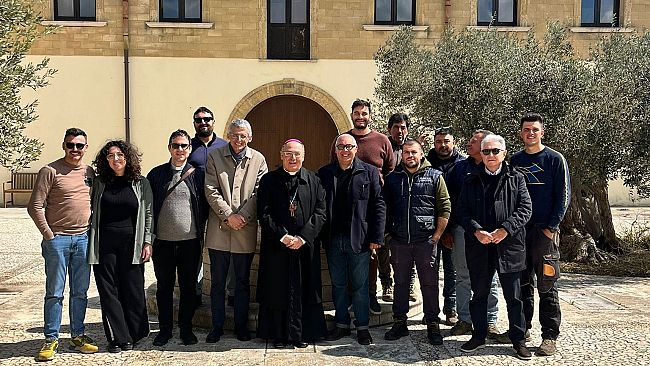 mazara-il-vescovo-giurdanella-ha-benedetto-la-nuova-cappella-presso-la-cantina-assuli