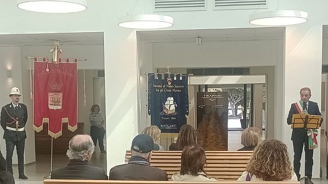 Trapani. Dedicata al comandante Bosco la sala passeggeri della Stazione marittima