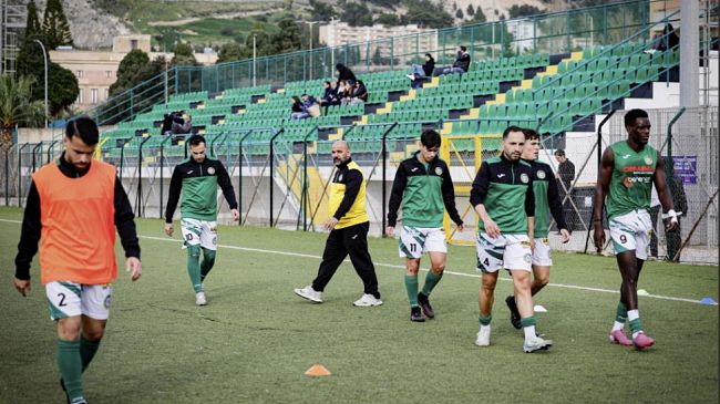 Il Marsala non molla la presa: il derby con l'Accademia Trapani si tinge d'azzurro