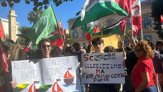 ​Trapani, oggi in piazza attivisti e tanti studenti: “Solidali con l’equipaggio della Flotilla