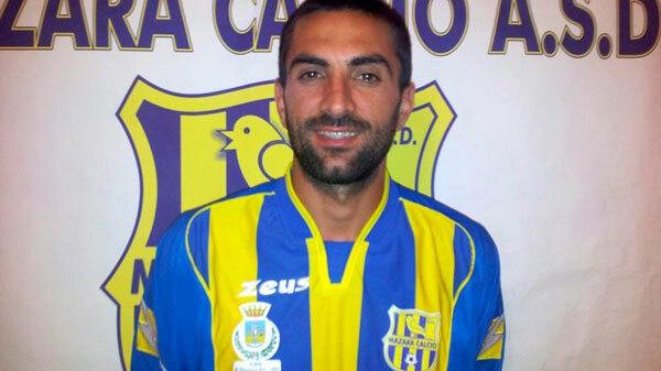 Il forte difensore Chiavaro lascia il Mazara Calcio. Mistero?