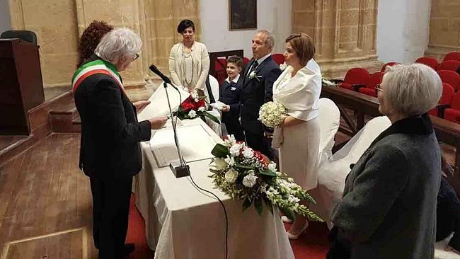 Mazara, matrimonio Natale Russo e Alessandra Brunetti celebrate da Cristaldi