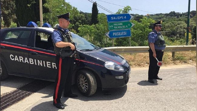 Salemi: officina abusiva e furto di energia elettrica. Arrestato un meccanico