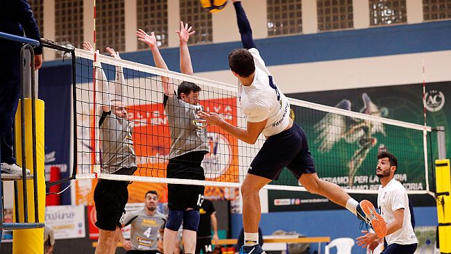 BWP Media Entello a punteggio pieno. Sconfitta per la C maschile 