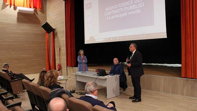 Ad Erice il seminario formativo sul Codice dei contratti pubblici col professor Francesco Armenante