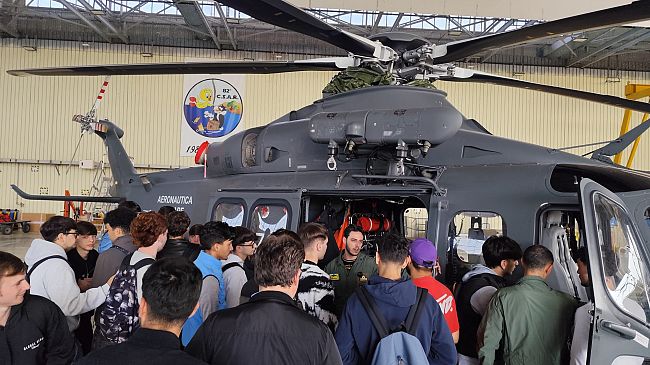 Marsala, l'ITET Garibaldi visita il 37° Stormo dell’Aeronautica Militare di Trapani-Birgi