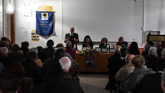 Il ricordo del giornalista Franco Auci tra racconti, testimonianze e premiazioni