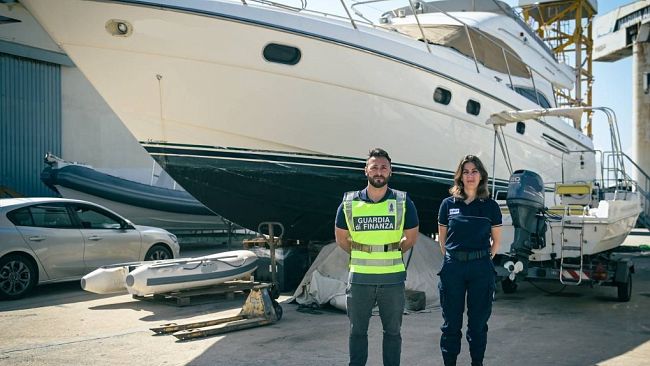 Trapani, contrabbando doganale: sequestrato yacht