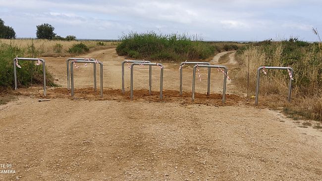 Marsala, dissuasori al Parco di Salinella