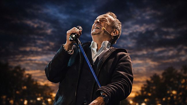 uccio-de-santis-sbarca-in-sicilia-con-il-nuovo-tour-scusi-per-hollywood