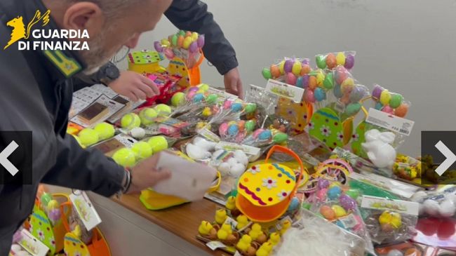 sequestrati-200mila-giocattoli-e-addobbi-pasquali-irregolari-nel-palermitano