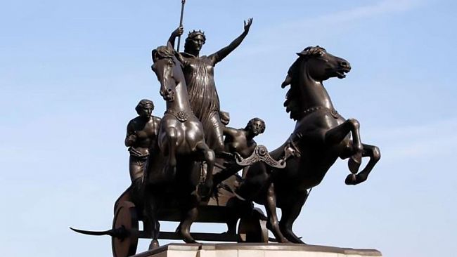 Ultime della sera: “Grandi donne”