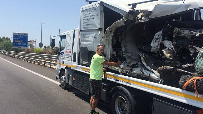 Grave incidente con due feriti  nei pressi dello svincolo A-29 per Castelvetrano
