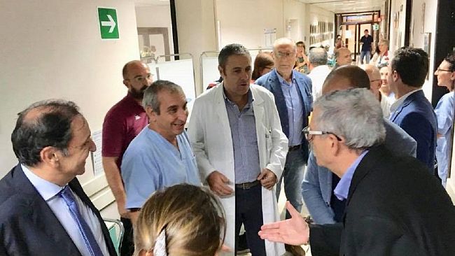 Castelvetrano, i parlamentari M5S Tancredi e Cappello in visita all’ospedale. Orgoglio Castelvetranese presente