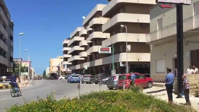 Marsala, bomba (senza esplosivo) in un palazzo di via Alighieri. Ore di tensione e traffico bloccato
