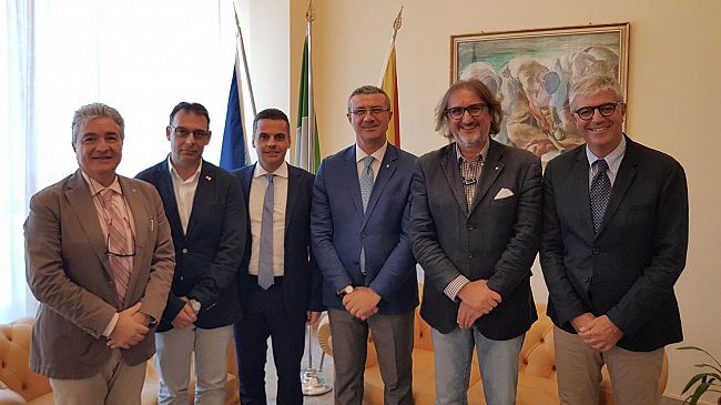 Forestali. Ugl, sottoscritto con governo regionale contratto integrativo