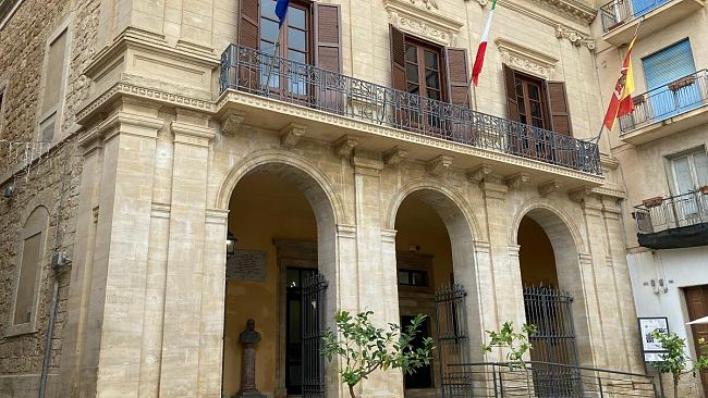 Salemi, riparte la raccolta dei rifiuti. Incognita per lo stop alla Oikos