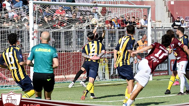 Il derby è granata, un prodigio di Marigosu decide Trapani-Licata