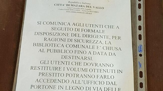 Mazara, risultato raggiunto: chiusa la biblioteca comunale per motivi di sicurezza. Dopo 2 anni dall’insorgere del problema?