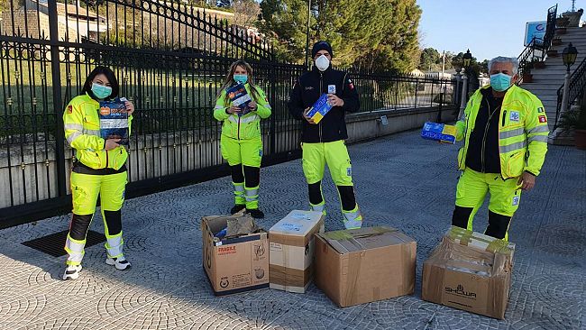 Donazione del Rotary Club Partanna di dispositivi di protezione individuale agli operatori del servizio 118