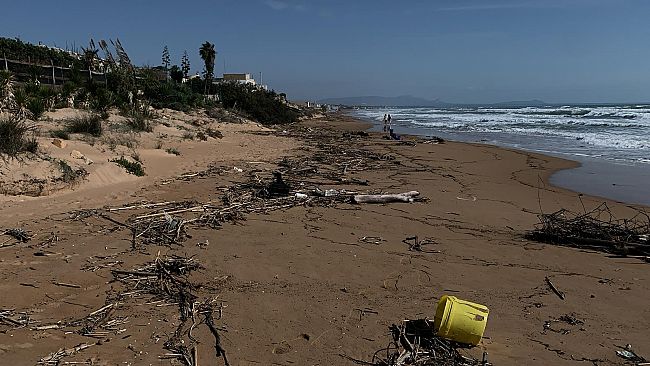 Campobello, attivate le procedure di bonifica della spiaggia di Tre Fontane invasa da detriti