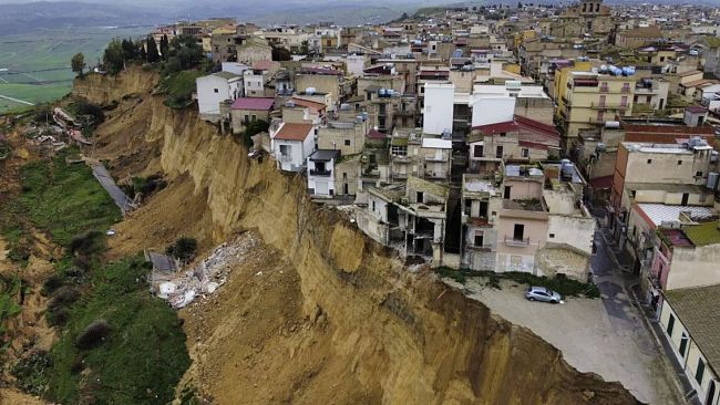 frana-di-niscemi-indagati-schifani-e-i-suoi-tre-predecessori-per-disastro-colposo