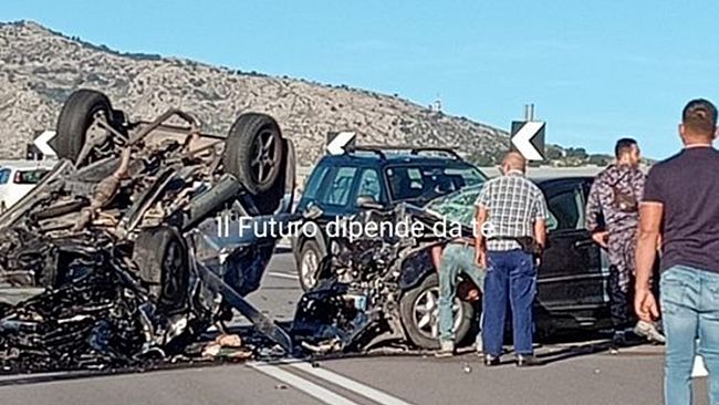 Tre morti e due bimbi feriti gravemente in un terribile incidente sulla Palermo-Sciacca