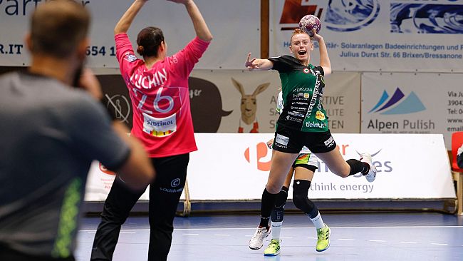 Prima battuta d’arresto per le Arpie. La Brixen Südtirol si impone per 28 a 25