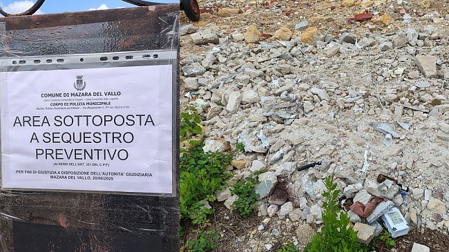 mazara-la-pm-sequestra-una-discarica-abusiva-di-sfabbricidi-continua-labbandono-di-rifiuti-nel-territorio