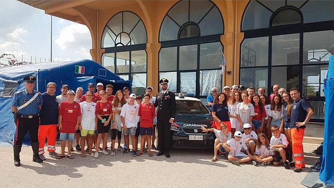 VIDEO – Mazara, Campo scuola “Anche io sono la Protezione Civile”.. Incontro con Carabinieri del Norm