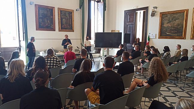 Delegazione di giovani polacchi ricevuta a Palazzo d'Alì