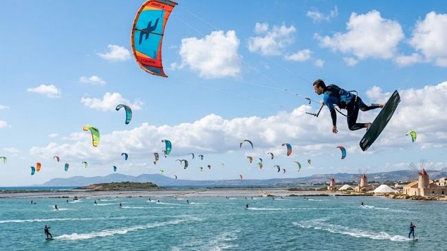 Marsala, Kitesurf allo Stagnone: dal 22 al 26 luglio la quarta tappa del campionato italiano freestyle e big air 