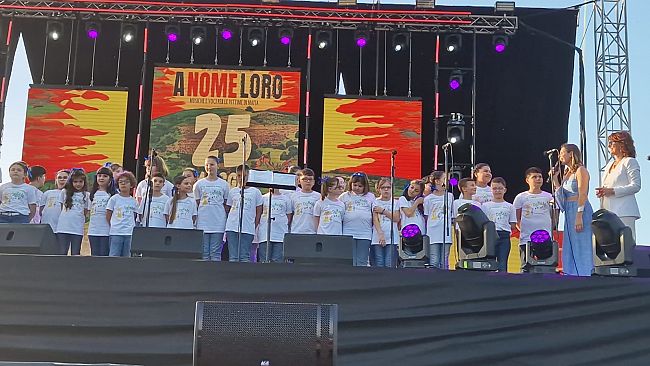 Il Coro DoReMi al Parco Archeologico per A NOME LORO