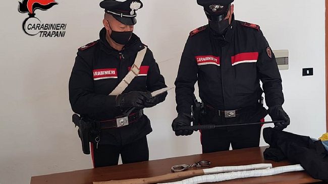 Rissa a Marsala: i particolari delle perquisizioni dei carabinieri