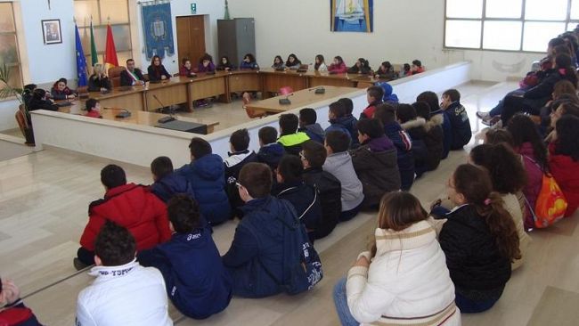 Petrosino – il Comune apre le porte agli studenti della scuola primaria