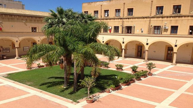 Gdf Procura, VVFF e Asp rilevano scarsa sicurezza al Liceo classico, preside contesta, ma…