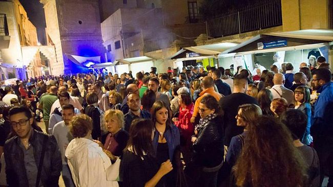 Blue Sea Land, migliaia di visitatori, giovani, il Guinness della cassata siciliana