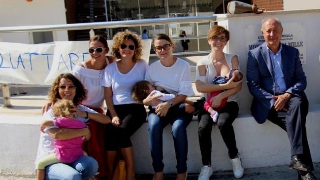 Flash mob di sensibilizzazione all’allattamento al seno