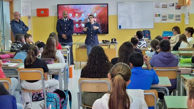 Mazara, gli studenti dell'I.C Pirandello-Bonsignore partecipano all'incontro sul tema del bullismo e del cyberbullismo 