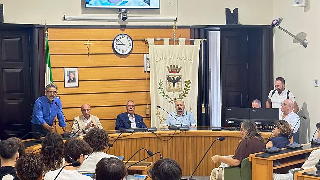 soteu-2026-ad-alcamo-40-studenti-del-liceo-ferro-hanno-seguito-il-discorso-di-von-der-leyen