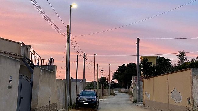 Mazara, Accesi i nuovi impianti di illuminazione nella via Napoli