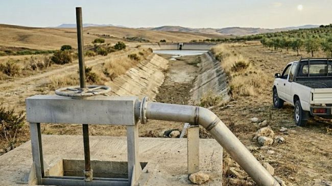 sicilia-lacqua-ce-ma-i-campi-restano-a-secco-scoppia-la-protesta-dei-produttori
